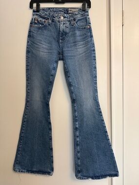 AG Angeline 360°

Mid-Rise Flare 360° Stretch Denim size 23